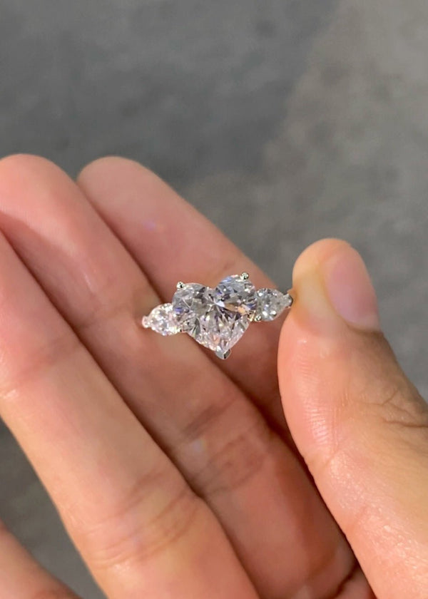 Aiminia Jewelry
